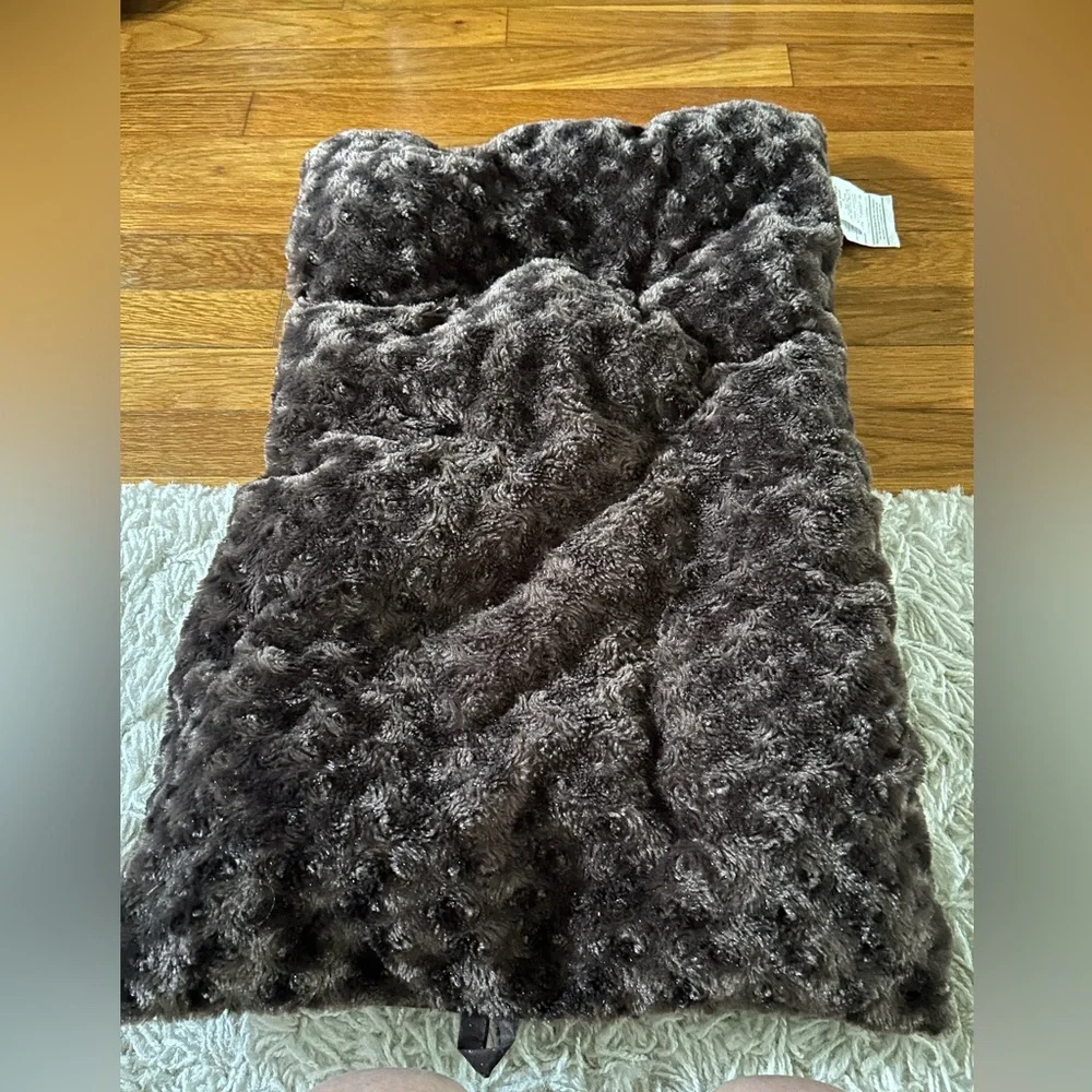 BOGO Brown Faux Fur Crate Mat